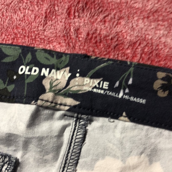 Old Navy women’s pants Pixie Midrise Stretch 12 reg - Picture 2 of 6